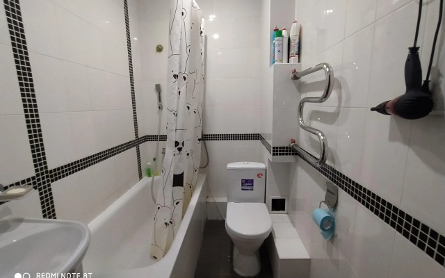 День и ночь на улице Средне-Московская