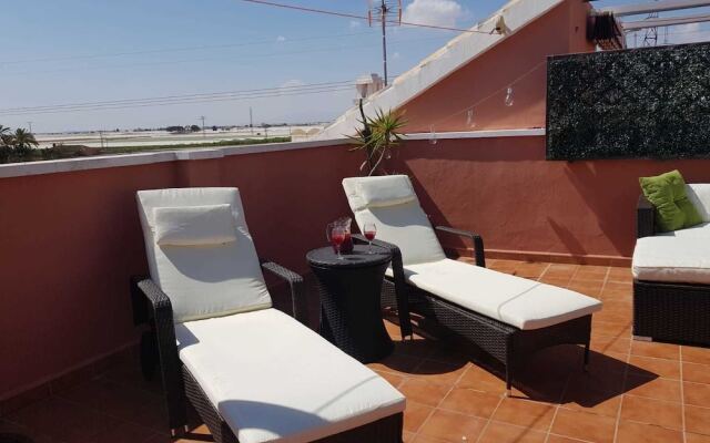 Three Double Bedroom Townhouse in Lovely Village