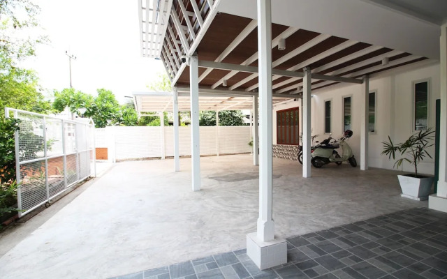 Room-baan Khunphiphit Homestay