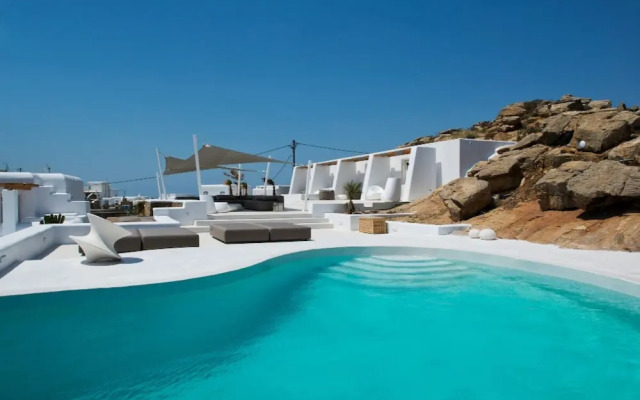 One Bedroom Suite Amethyst With Shared Pool