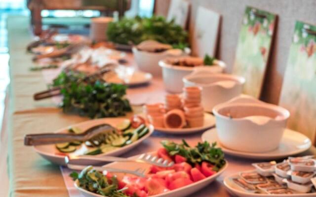 Bahar Hotel (+12 Adult )