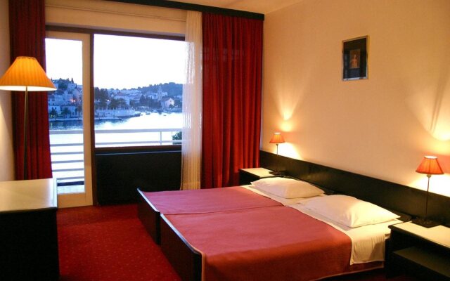 Delfin Hvar Hotel