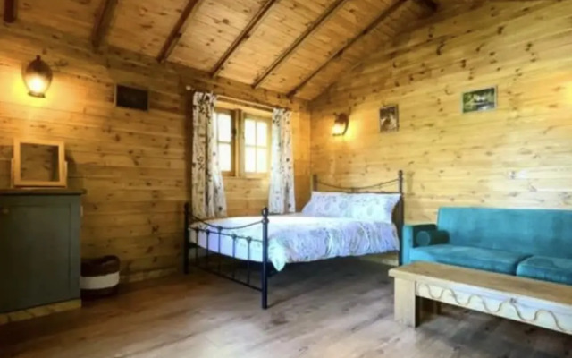Inviting 1-bed Cabin in Newmarket