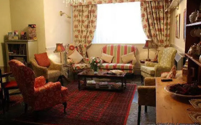 Woodlands Country House