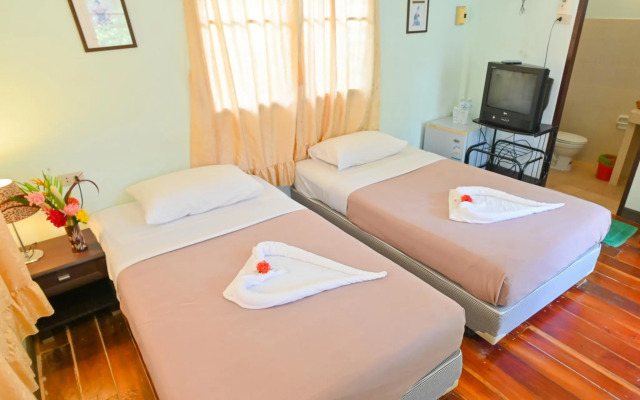 Krathom Khaolak Resort