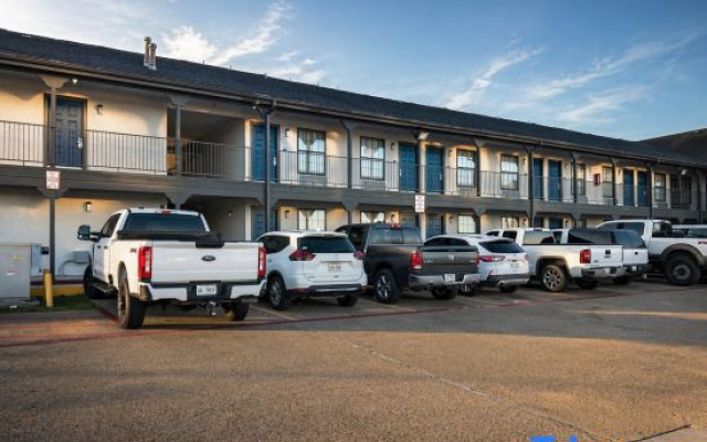 Studio 6 Suites – Mesquite, TX – Gross Rd.