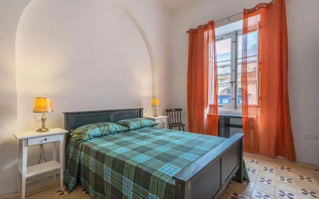 Spacious 4-Bedrooms Townhouse in Tas-Sliema
