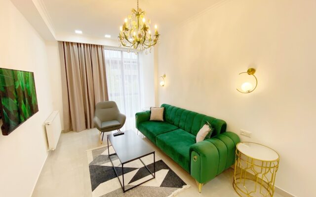 Апартаменты City Heart Luxury Apartment
