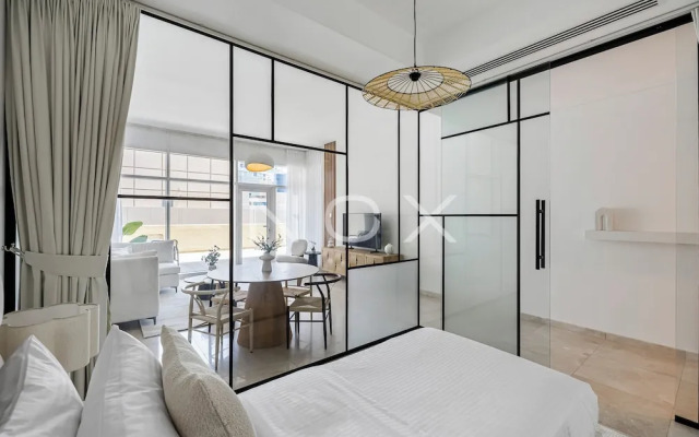 1BR with Study City View Bay Square B7