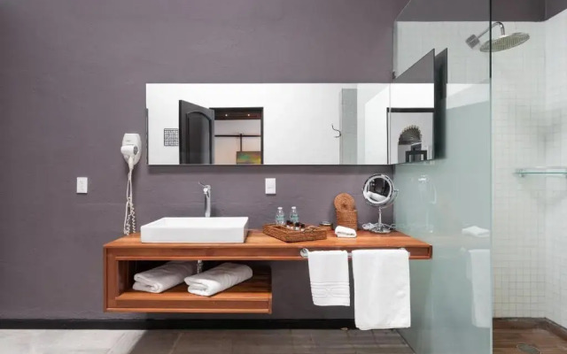 Mesón de Santa Rosa Luxury Hotel