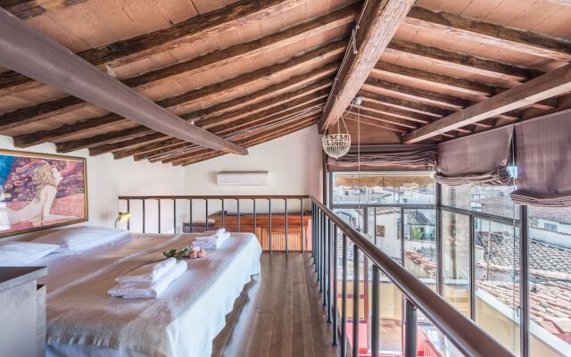 1200 Torre Donati Apartments by Mmega