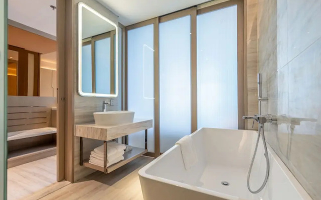 Awaken Danang Hotel