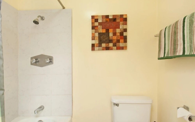 Waikiki Grand 704 - studio Br Condo