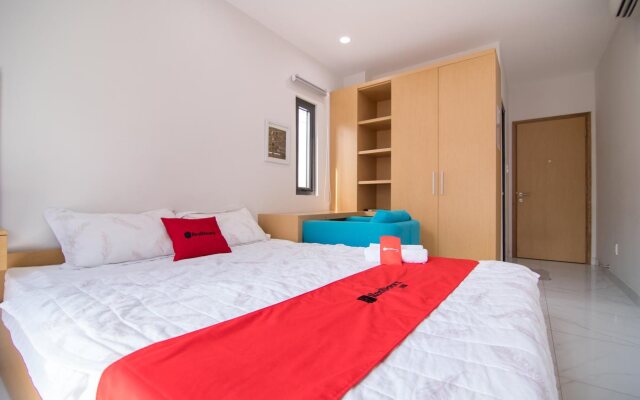 Shibrows By RedDoorz