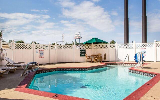 Quality Inn Tulsa Central