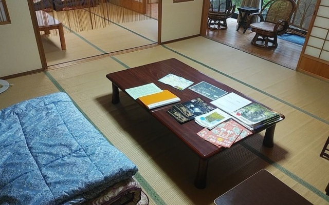 Guest House Darumaya - Hostel – Guest Rooms – Nishinoshima