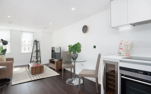 One bedroom apartment Old Street