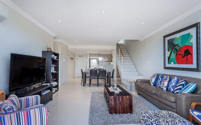 Aura Unit 10 - Shoal Bay