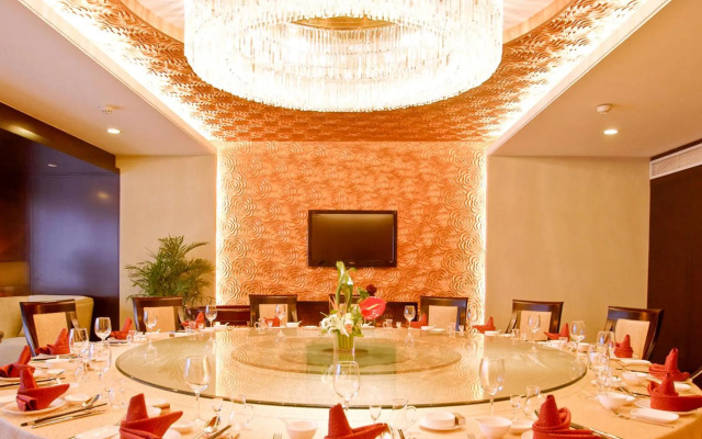 Cenbest Jinling Grand Hotel