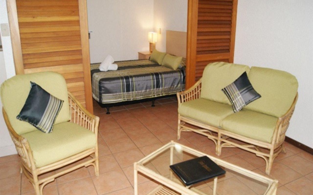 Port Douglas Palm Villas – Guest Rooms – Port Douglas