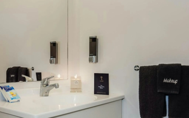 Gilmer Apartment Hotel