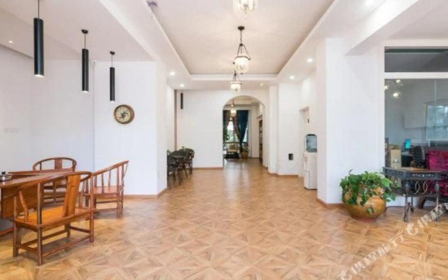 Dianchi Impression No.9 Apartment Hotel