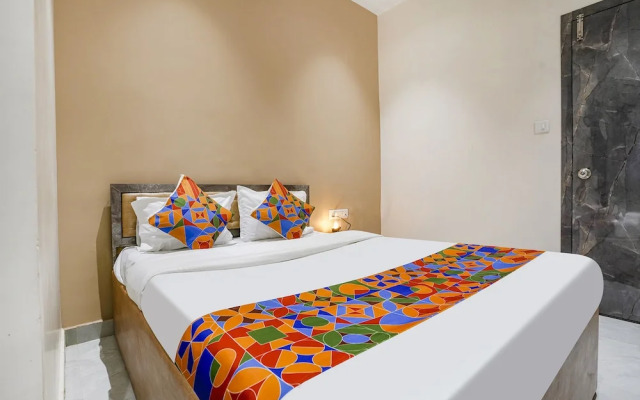 Fabexpress Royal Inn