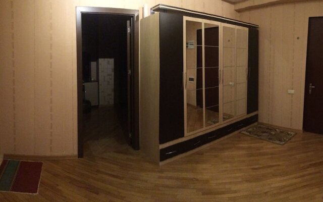 Bachos Apartment