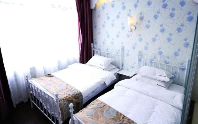 Nanian Jinri Hotel
