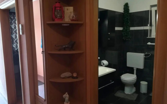 Dama Apartment