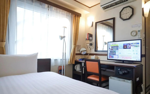Toyoko Inn Osaka Tsuruhashi Ekimae – Guest Rooms – Osaka