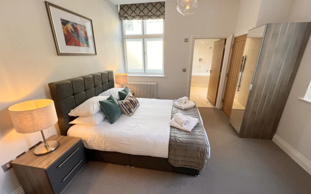 Windsor Castle Apartments