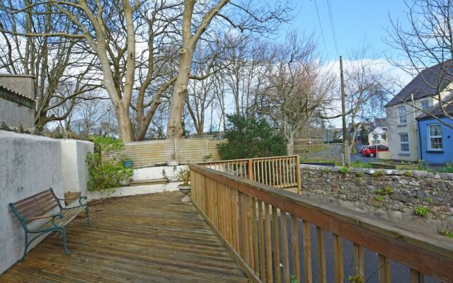 Pleasing Holiday Home in Saundersfoot With Patio