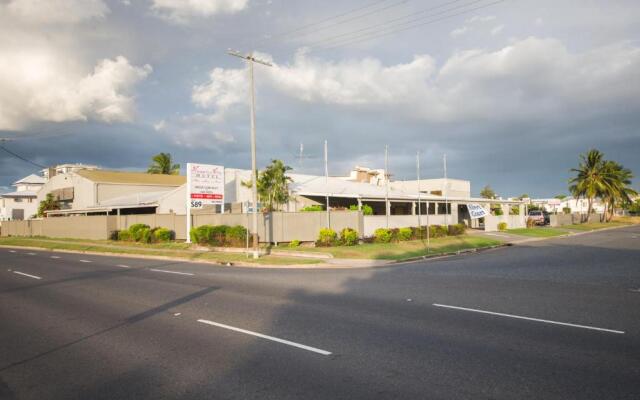 Hampton Villa Motel