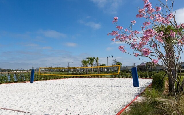 Themed Rooms & Pool in Storey Lake Resort
