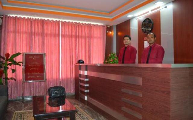 Hotel Theja Fort