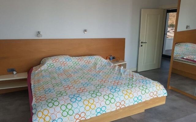 BO089 by Villaofsummer