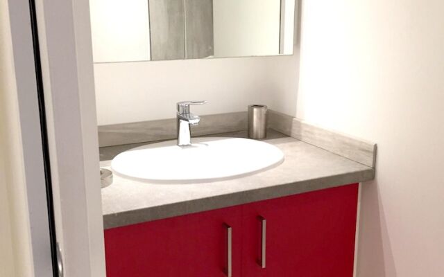 Studio in Vence, With Wonderful City View, Private Pool, Enclosed Gard
