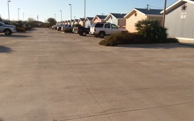 Eagle Inn & Suites