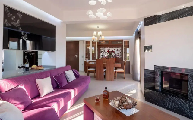 Luxurious Villa David