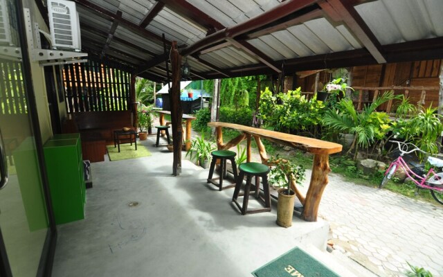 Phi Phi Backpacker - Hostel