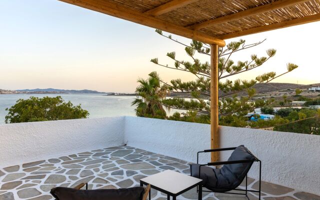 Omilos Beachfront House