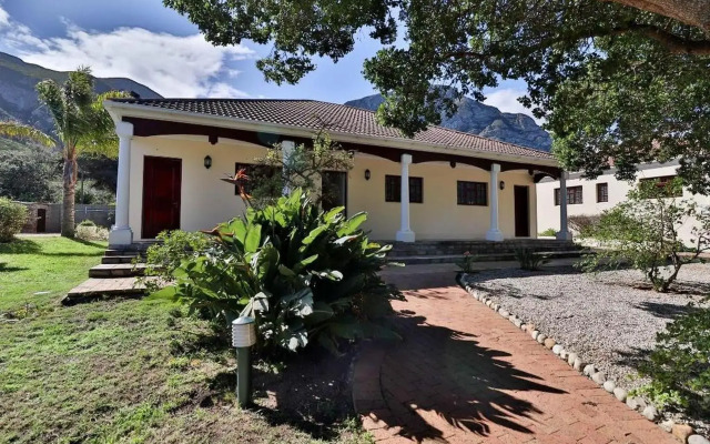 Milkwood Lodge - Hermanus