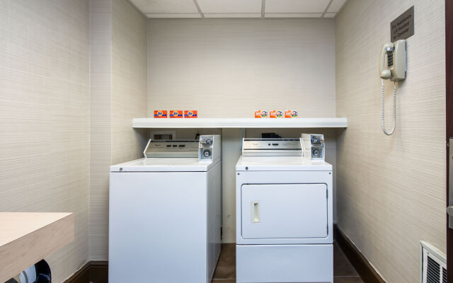 Fairfield Inn & Suites Jacksonville Airport