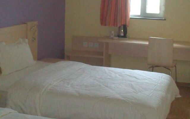 Weishi Hotel