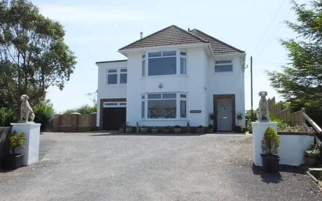 Topsham Drive