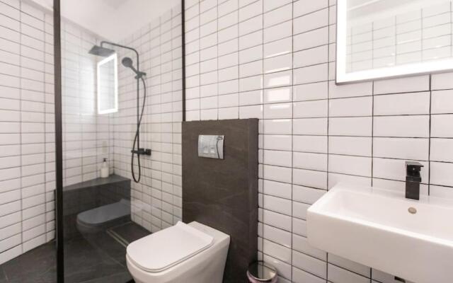 Sea View City Centre 3bed Apartment