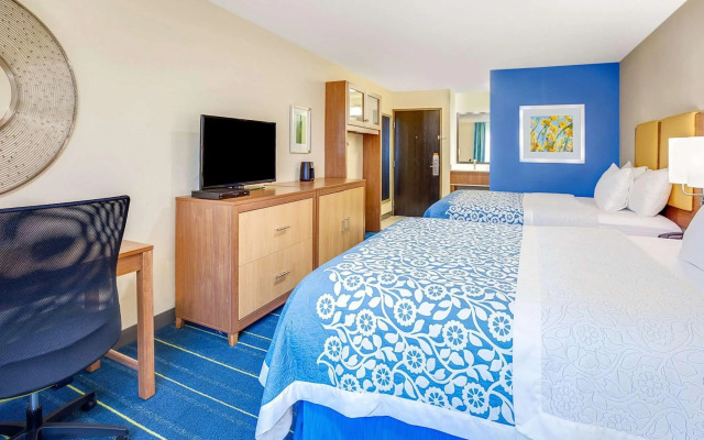 Arya Inn & Suites Farmers Branch