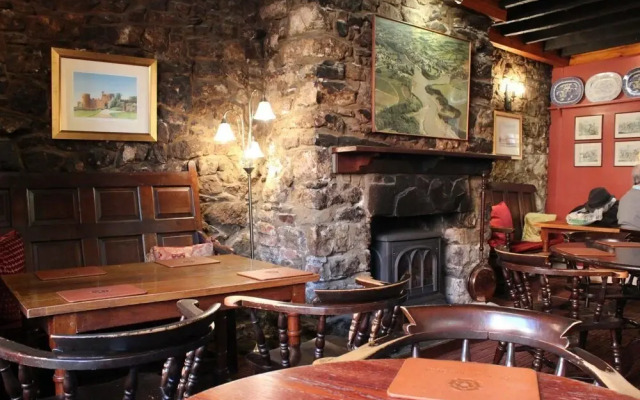 Old Kings Arms Hotel
