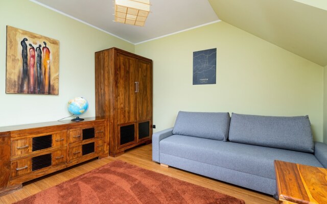 Family House Poreba Cracow by Renters